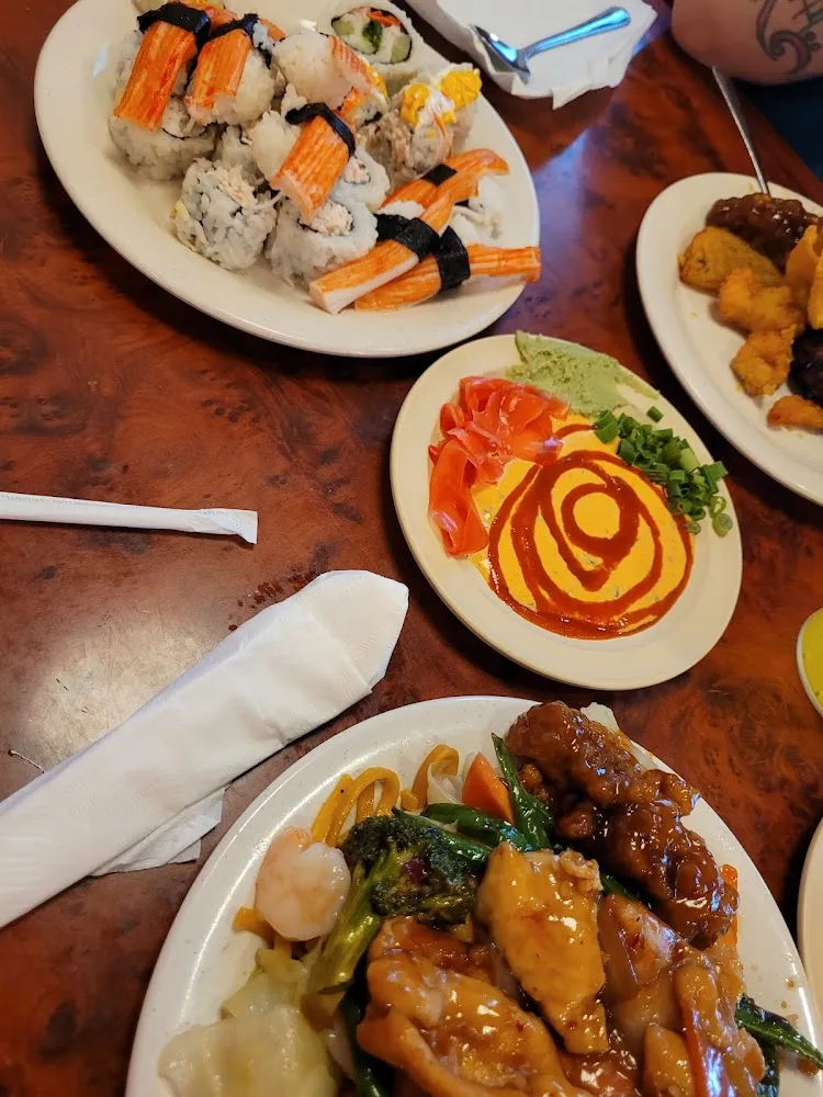 Sushi Sauce Rice and Noodles Meat and Veggies